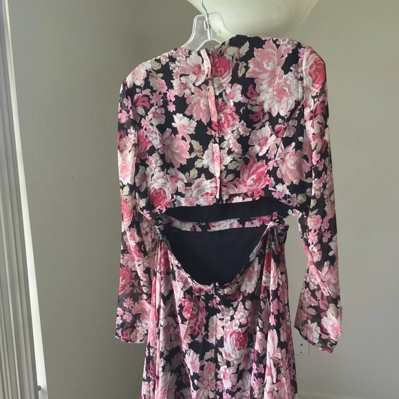 Bardot pleated floral midi dress cutout long sleeves Size 8 Size M - Picture 6 of 9